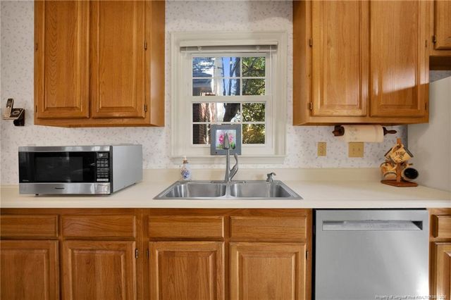7700 Gaelic Drive, Fayetteville, NC 28306