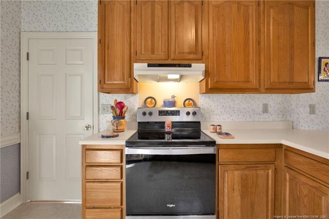 7700 Gaelic Drive, Fayetteville, NC 28306
