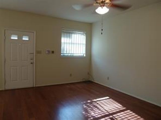 1103 Dulles Avenue 804, Stafford, TX 77477