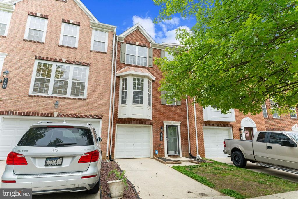 702 ANOOSH CT, Upper Marlboro, MD 20774