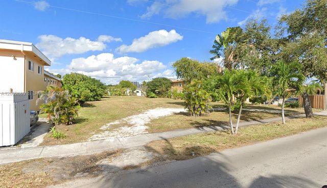 2239 Washington Street, Hollywood, FL 33020