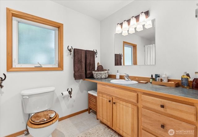 661 E Hyak Drive, Snoqualmie Pass, WA 98068