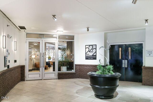 222 Glenwood Avenue 513, Raleigh, NC 27603