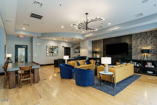 222 Glenwood Avenue 513, Raleigh, NC 27603