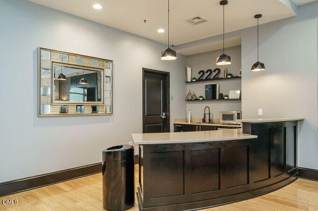 222 Glenwood Avenue 513, Raleigh, NC 27603