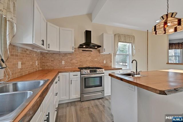 276 Werimus Road, Woodcliff Lake, NJ 07677