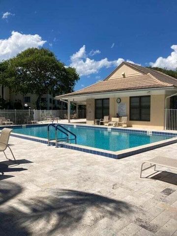 300 N A1a 402i, Jupiter, FL 33477