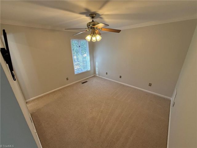 2000 Ridge Brook Court, Winston-salem, NC 27127