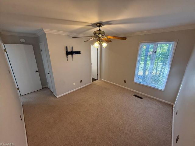 2000 Ridge Brook Court, Winston-salem, NC 27127