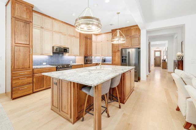 208 Escarpment WAY, Cedar Park, TX 78613