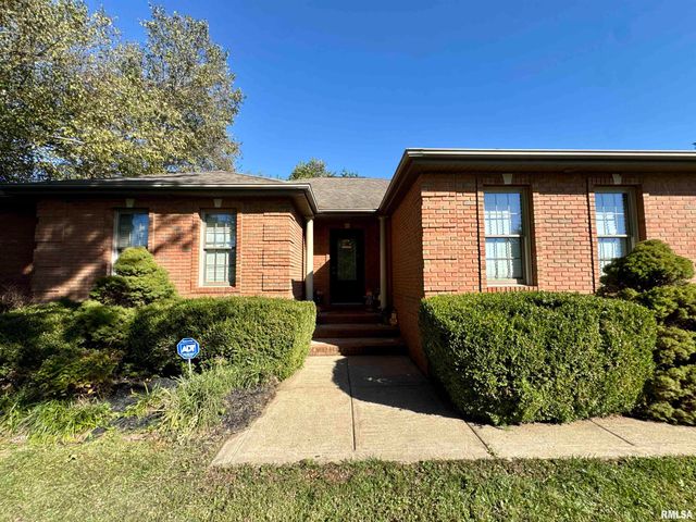 1801 COLONIAL Drive, Marion, IL 62959