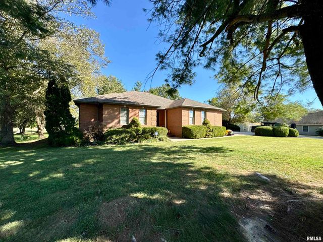 1801 COLONIAL Drive, Marion, IL 62959