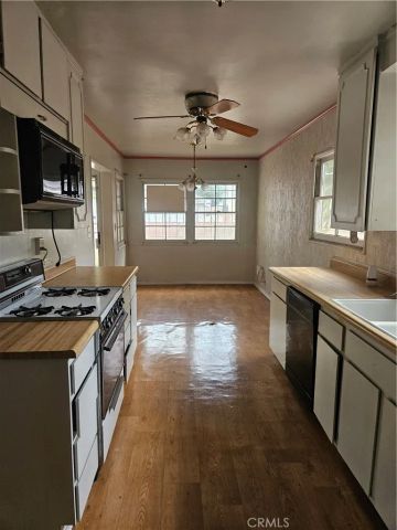 15949 Ludlow Street, Granada Hills, CA 91344