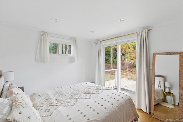 11 Shell Road, Hampton Bays, NY 11946