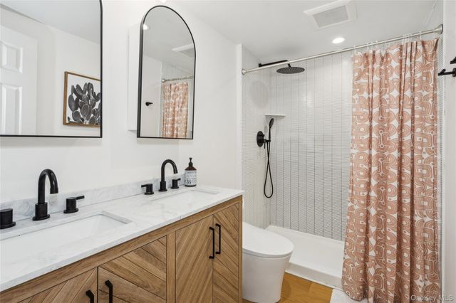 11 Shell Road, Hampton Bays, NY 11946