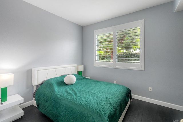 110 Brava Place, Escondido, CA 92026