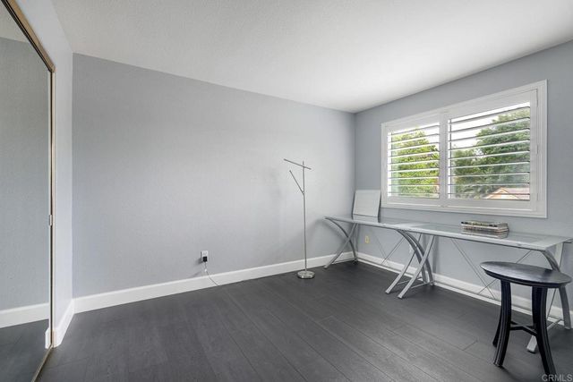 110 Brava Place, Escondido, CA 92026