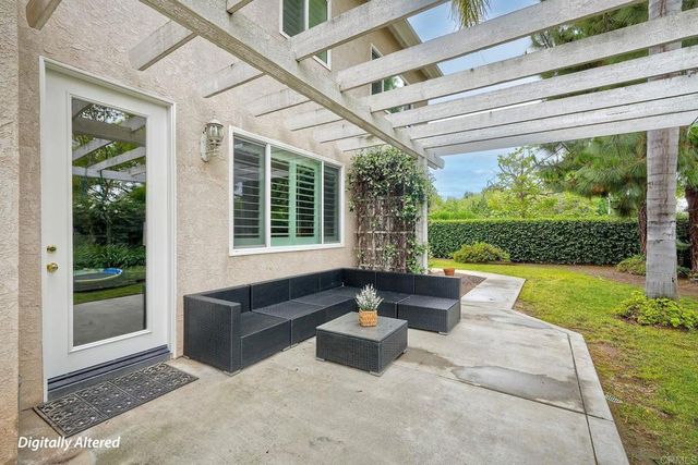 110 Brava Place, Escondido, CA 92026