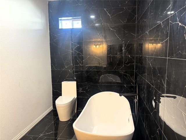 818 Road 5607, Cleveland, TX 77327