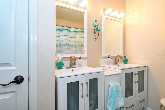2225 CYPRESS COURT 2C, Tavares, FL 32778