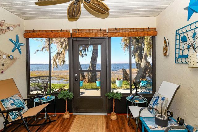2225 CYPRESS COURT 2C, Tavares, FL 32778