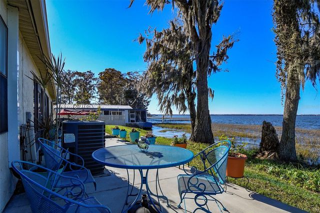 2225 CYPRESS COURT 2C, Tavares, FL 32778