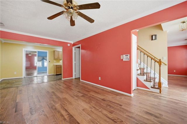 204 Old Bridge CT, Newport News, VA 23608