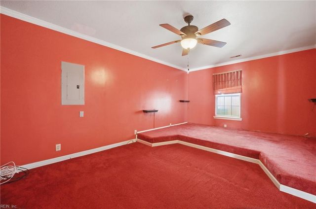 204 Old Bridge CT, Newport News, VA 23608