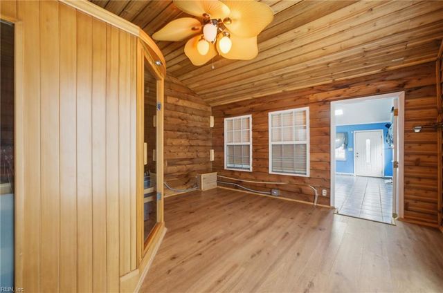 204 Old Bridge CT, Newport News, VA 23608