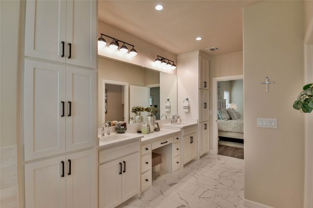 8021 White Drive, Granbury, TX 76049