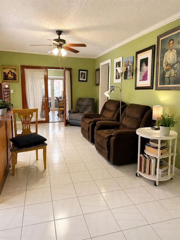 610 SW 66th Ave, Miami, FL 33144