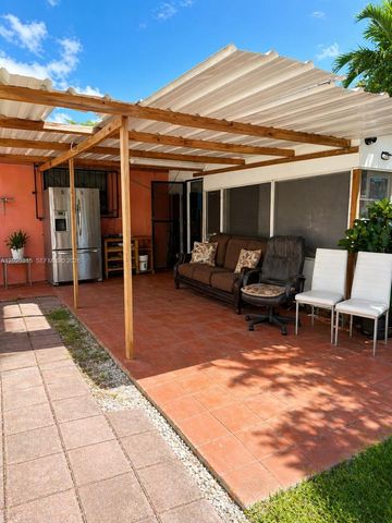 610 SW 66th Ave, Miami, FL 33144