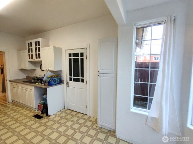 114 W 4th, Aberdeen, WA 98520