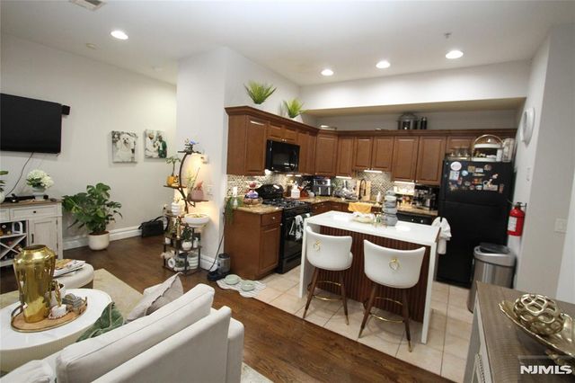 1 John Street 1, Haledon, NJ 07508