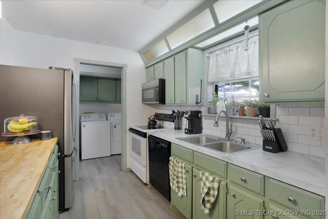 66 N Roberta Road, Durant, OK 74701