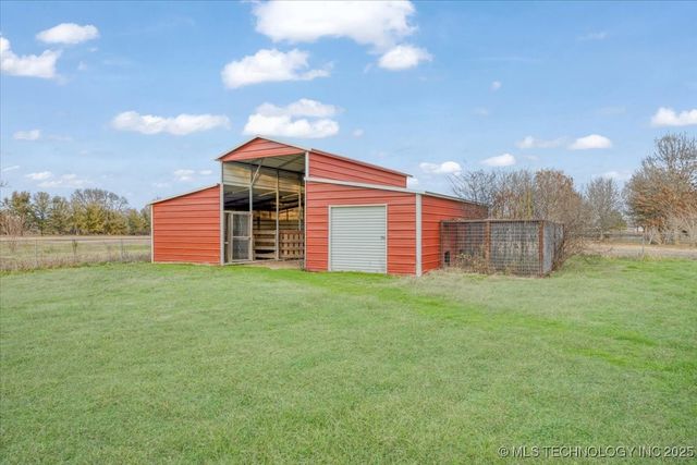 66 N Roberta Road, Durant, OK 74701