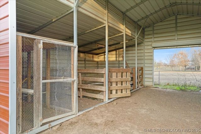 66 N Roberta Road, Durant, OK 74701