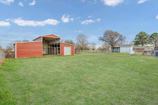 66 N Roberta Road, Durant, OK 74701