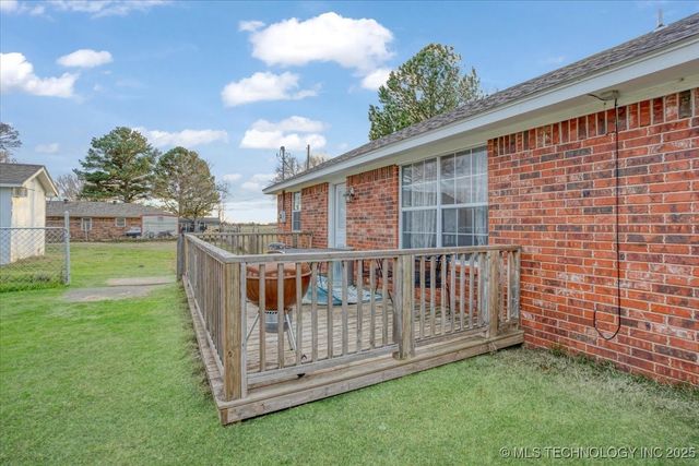 66 N Roberta Road, Durant, OK 74701