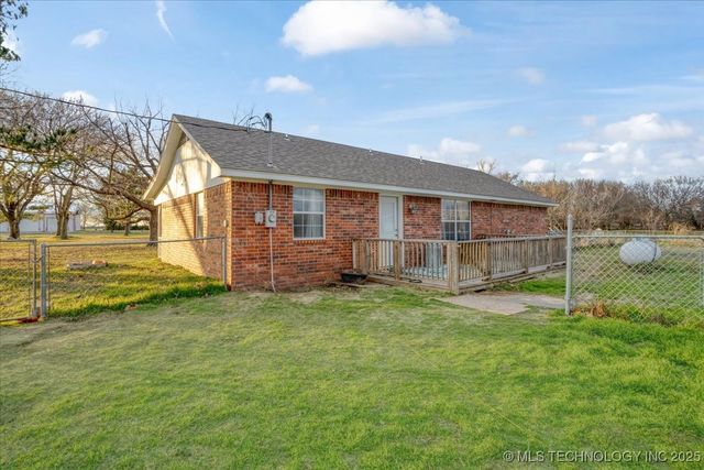 66 N Roberta Road, Durant, OK 74701