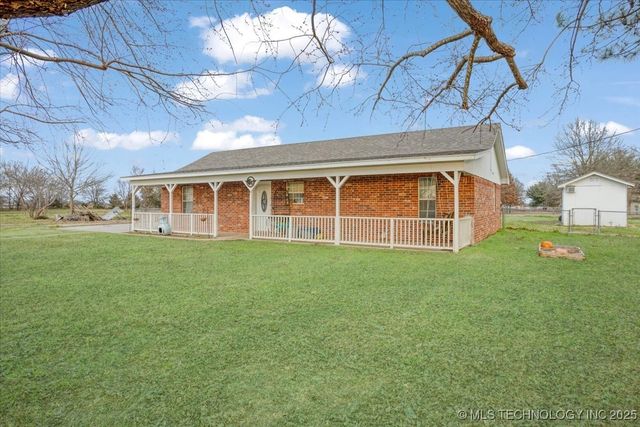 66 N Roberta Road, Durant, OK 74701
