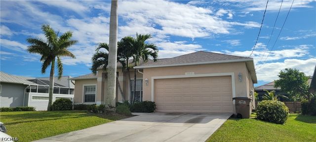 902 SW 21st LN, Cape Coral, FL 33991
