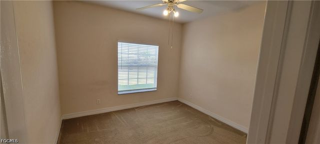 902 SW 21st LN, Cape Coral, FL 33991