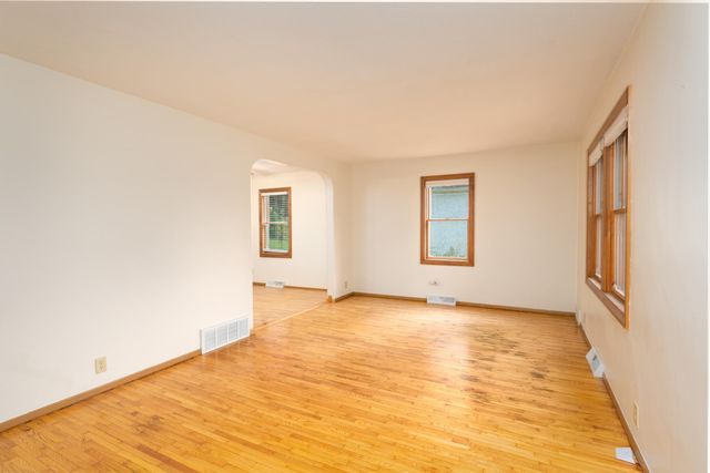 410 N Adams Street, Saint Croix Falls, WI 54024