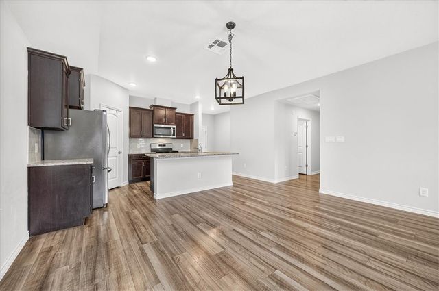 7826 Bullrider Dr, Corpus Christi, TX 78414