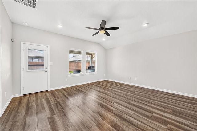 7826 Bullrider Dr, Corpus Christi, TX 78414