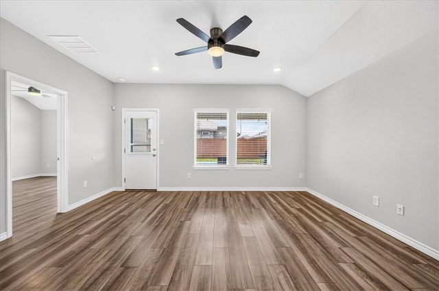 7826 Bullrider Dr, Corpus Christi, TX 78414