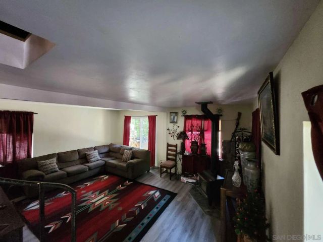 23096 Balsam LN, Crestline, CA 92325