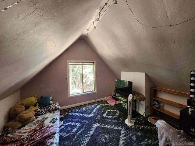 23096 Balsam LN, Crestline, CA 92325
