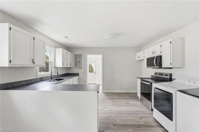 613 Beckner Street, Lexington, NC 27292